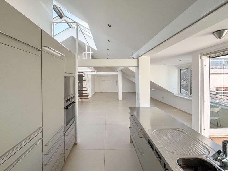 Fantastische DG-Wohnung mit Gr�nblick /  / 1180&nbsp;Wien / Bild 2