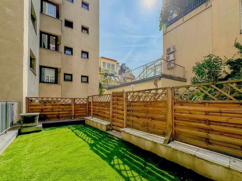 Charmant renovierte Altbauwohnung mit Terrasse und Garten in bester Lage /  / 1090 Wien / Bild 4
