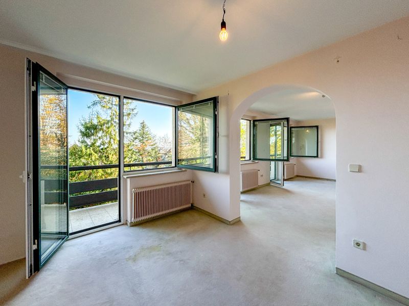 Exklusive Bauhaus-Villa mit Parkgarten & Pool am Waldrand /  / 2340 Mdling / Bild 9