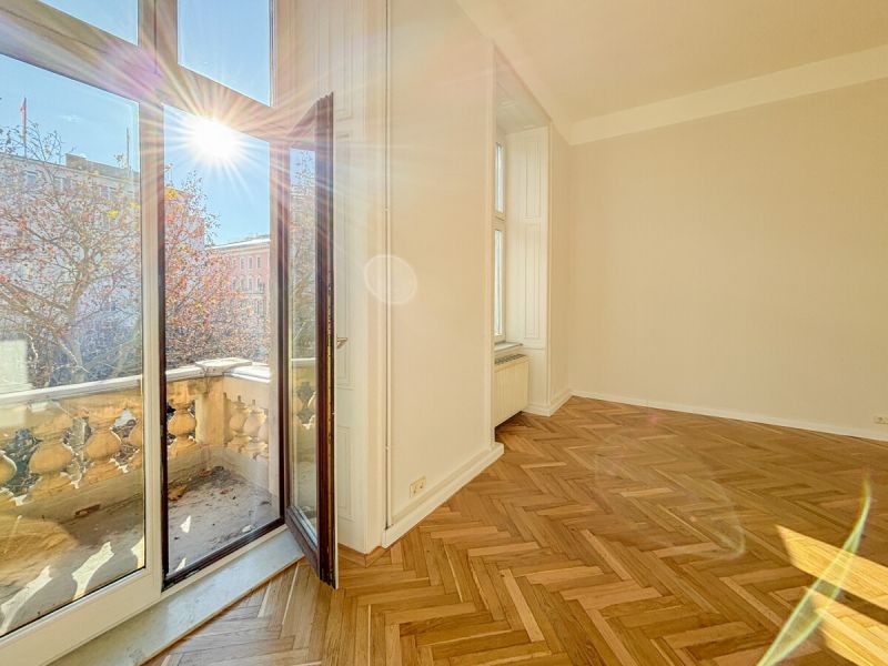 Erstbezug: Fantastische Ringstraßenwohnung / / 1010 Wien / Bild 2