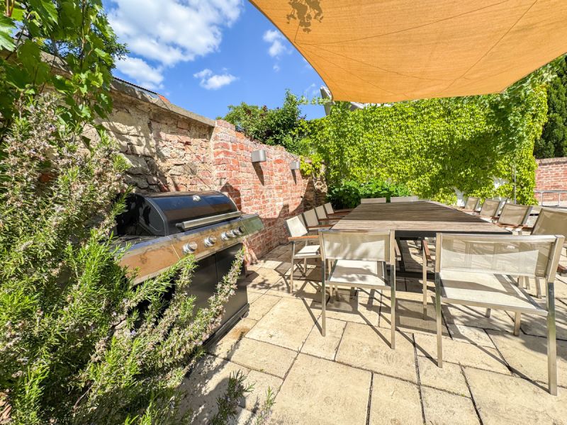 Traumhafte Loftwohnung mit Eigengarten, Pool und Sauna /  / 2325 Velm / Bild 7