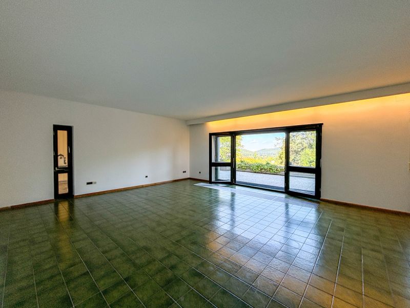 Villen-Juwel in absolut bester Lage von Breitenfurt mit fantastischem Fern-und Wienblick /  / 2384 Breitenfurt bei Wien / Bild 3