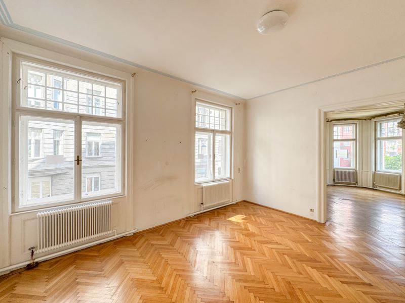 Jugendstil-Etage mit charmantem Erker und Renovierungspotenzial "auf der Wieden" in sehr guter Lage /  / 1040 Wien / Bild 6
