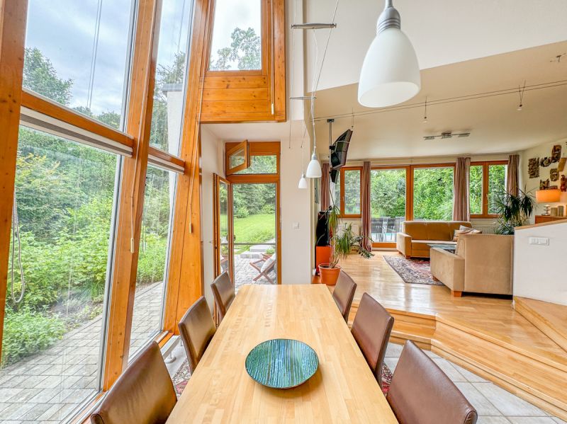 Romantisches Einfamilienhaus mit Traumgarten und Pool in bester Lage am Leithagebirge /  / 7000 Eisenstadt / Bild 8