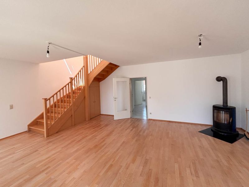 Helle Dachgeschosswohnung mit 3 Schlafzimmern, Kamin & Dachterrasse / / 1050 Wien / Bild 1