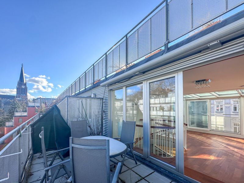 Fantastische Dachgeschosswohnung mit weitlufiger Terrasse im 18. Bezirk /  / 1180 Wien / Bild 5