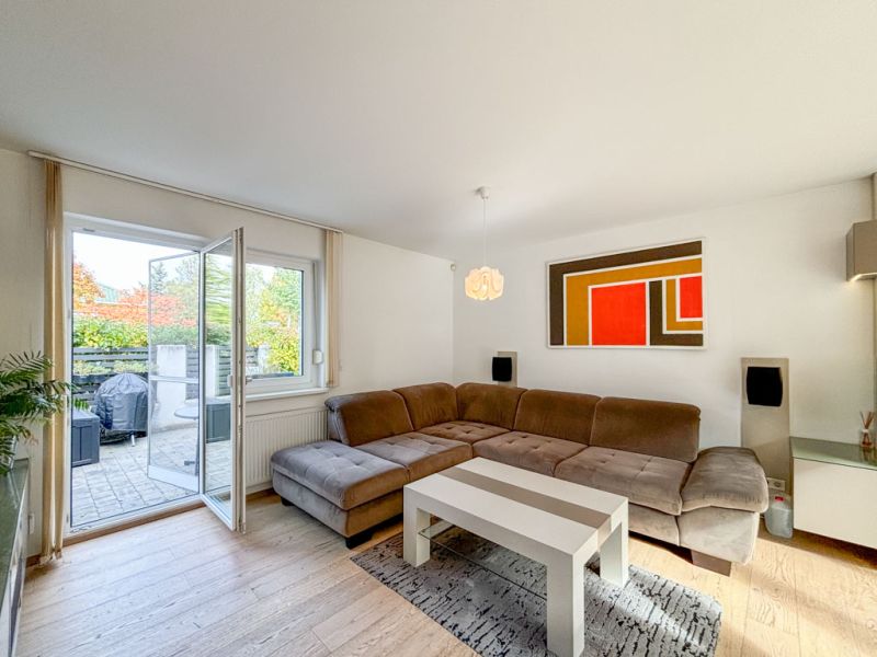 Charmante Doppelhaushlfte mit Garten und Terrasse in ruhiger Siedlungslage /  / 2320 Schwechat / Bild 2