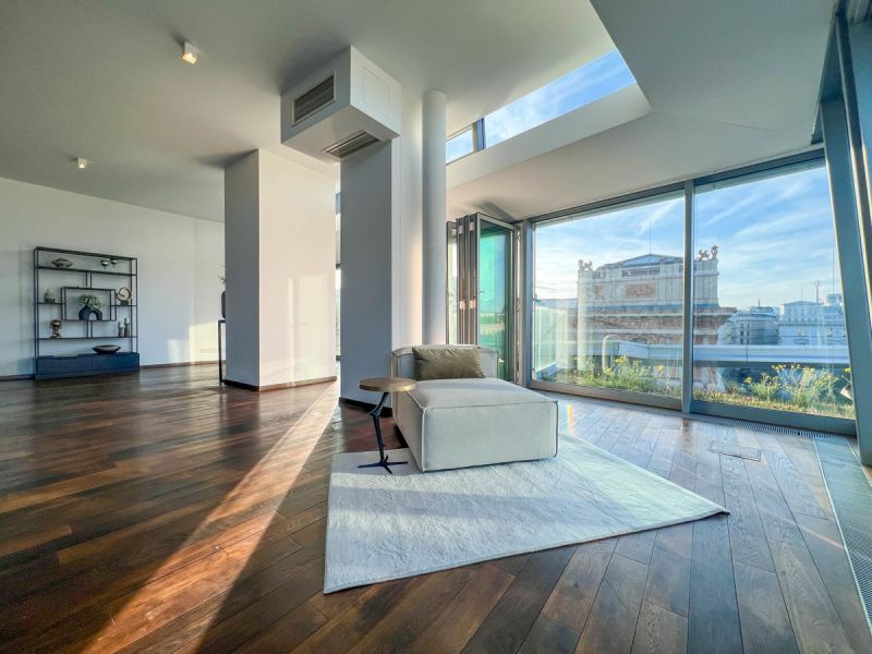 Schillerplatz: Penthouse mit Parkblick