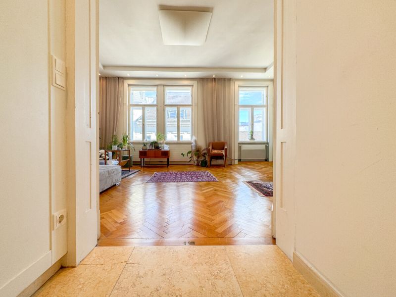 Fantastische Altbauwohnung in prachtvollem Jugendstilgeb�ude direkt am Naschmarkt /  / 1060&nbsp;Wien / Bild 4