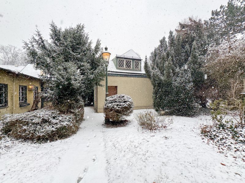 Charmantes Gebäudeensemble in guter Lage mit Potenzial