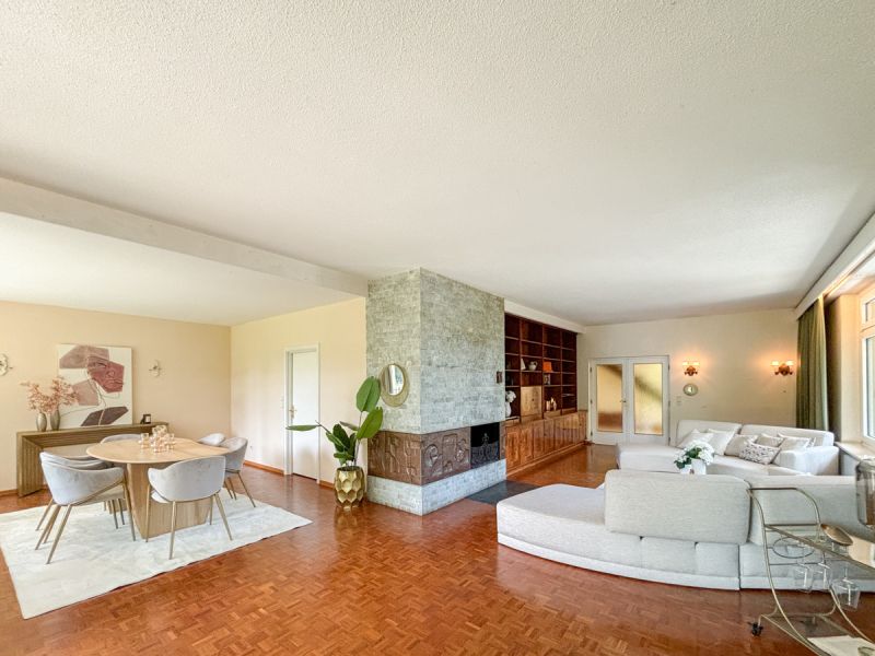 Exklusive Bauhaus-Villa mit Parkgarten & Pool am Waldrand /  / 2340 Mdling / Bild 6