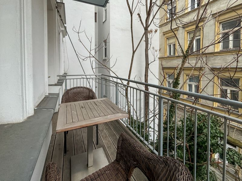 Traumhafte Altbauwohnung mit Balkon N�he Schloss Sch�nbrunn /  / 1120&nbsp;Wien / Bild 1