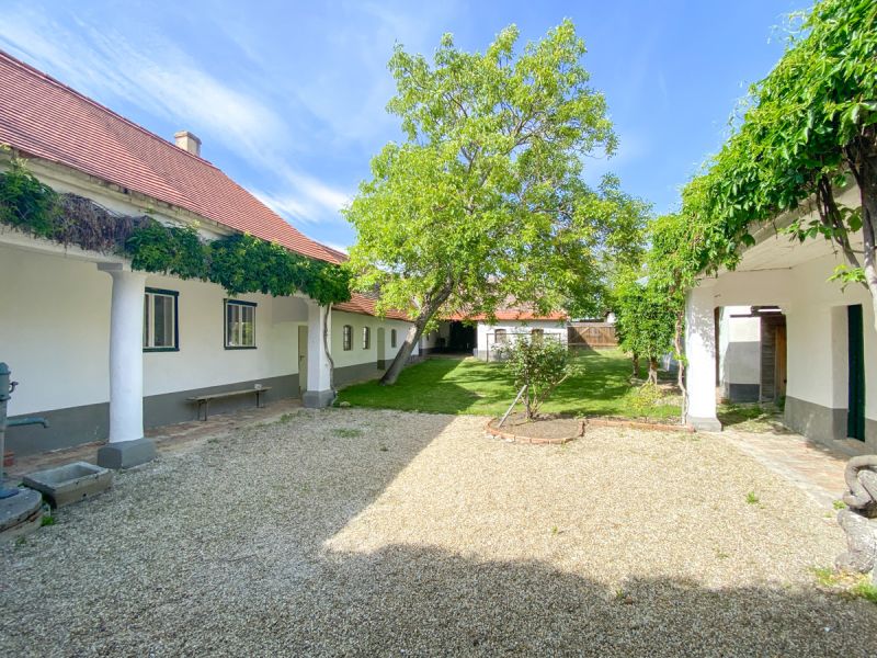 Idyllischer Dreiseithof im Weinviertel - Viel Platz zum Wohlfhlen und Entspannen /  / 2042 Guntersdorf / Bild 4