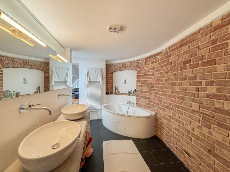 Außergewöhnliche Dachgeschoß-Maisonette in ehemaliger Dampfmaschinenfabrik Nähe Augarten / / 1020 Wien / Bild 8