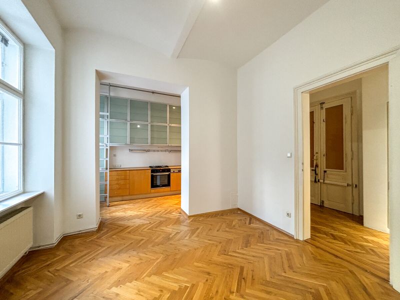 Nähe Stephansplatz: 3 Zimmer Altbaumiete mit französischem Balkon / / 1010 Wien / Bild 9