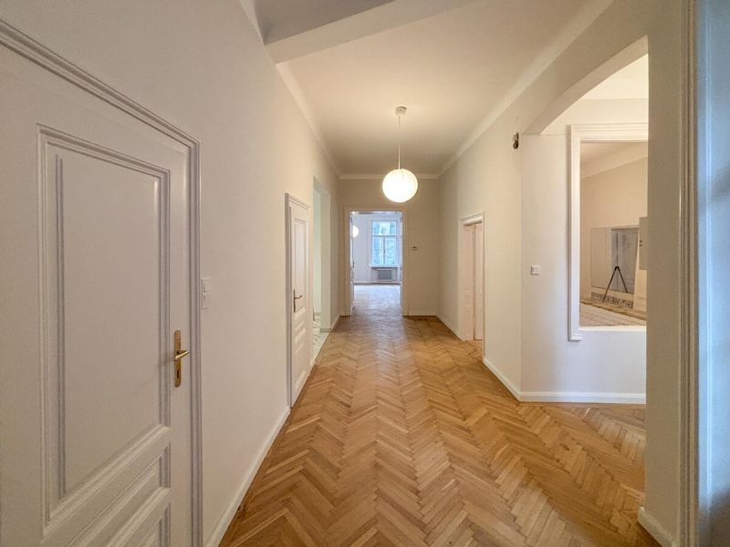 Exklusiver Altbau-Erstbezug in der Gumpendorfer Strae /  / 1060 Wien / Bild 1