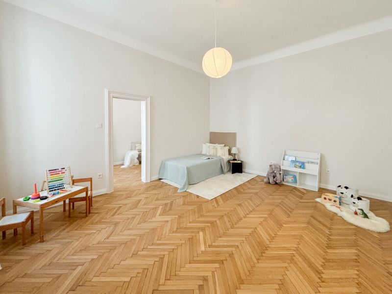 Elegante Altbauwohnung in der Gumpendorfer Straße / / 1060 Wien / Bild 9