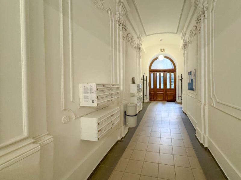Wiener Altbaucharme ? Stilvolle 2-Zimmer-Wohnung in der Seidengasse / / 1070 Wien / Bild 1