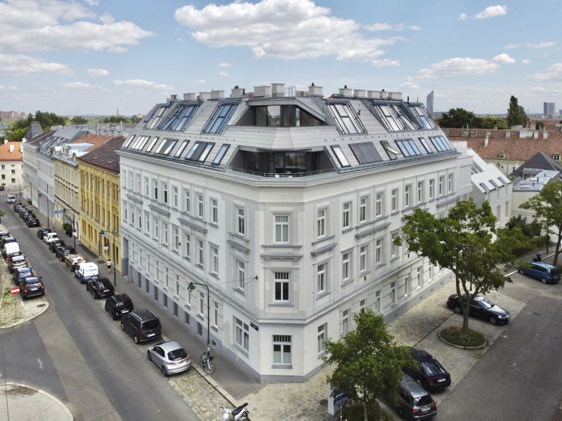 Renovierungsbed�rftige Altbauwohnung N�he Nu�dorfer Platz