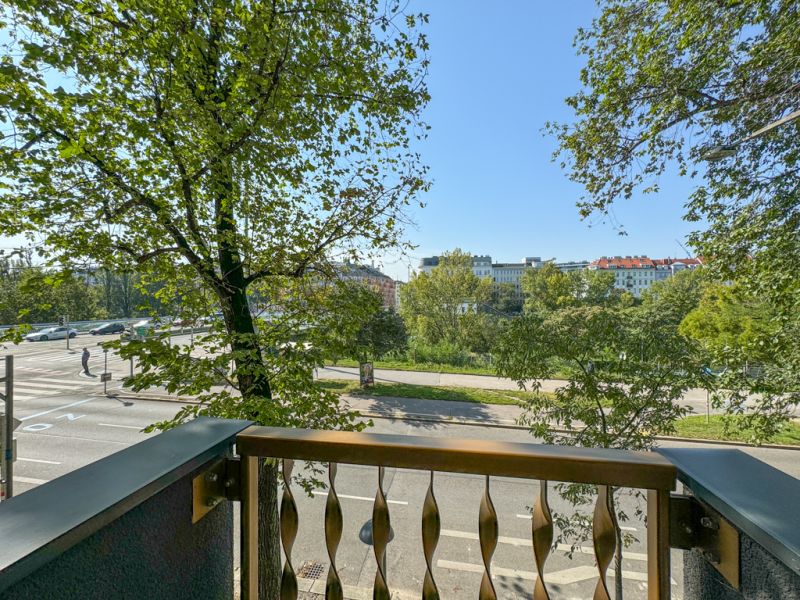 Wohnen mit Ausblick ? Charmante Altbauwohnung an der Brigittenauer L�nde /  / 1200&nbsp;Wien / Bild 1