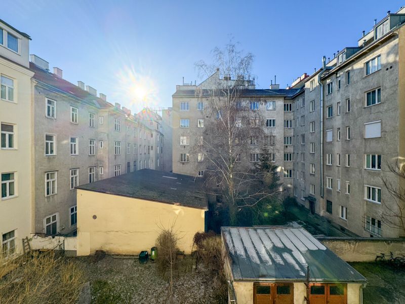 Helle, gut gepflegte Altbauwohnung Nähe Augarten