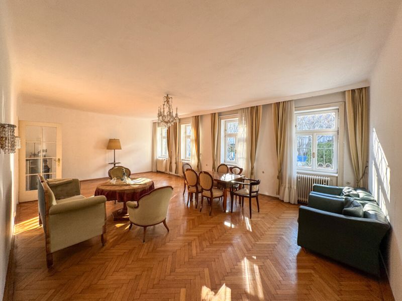 Charmantes Gebäudeensemble in guter Lage mit Potenzial / / 1190 Wien / Bild 2