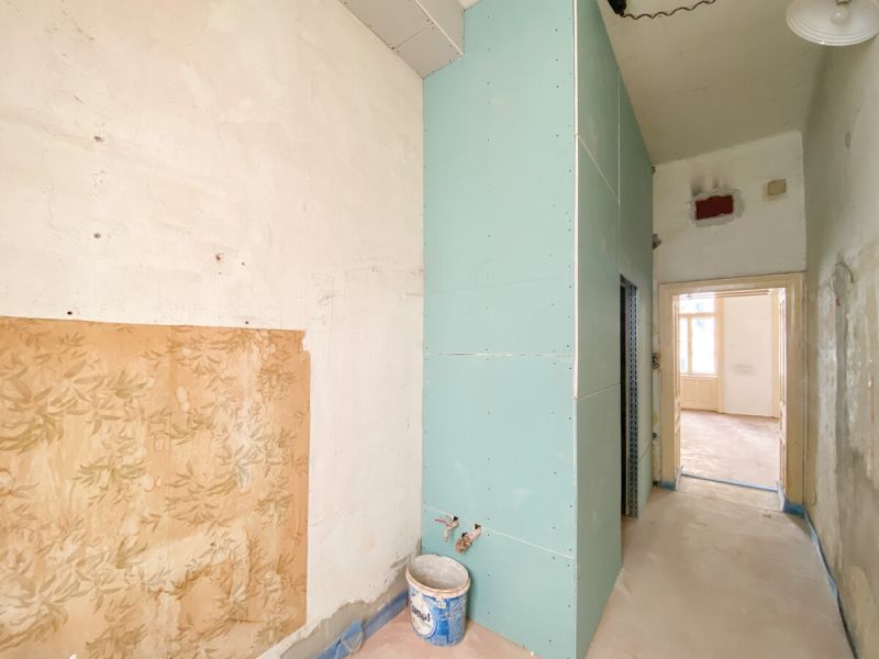 Gar�onni�re in Hofruhelage nahe Sch�nbrunn ? "Rohbau" mit Potenzial /  / 1120&nbsp;Wien / Bild 8