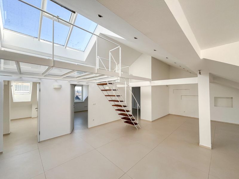 Fantastische DG-Wohnung mit Gr�nblick