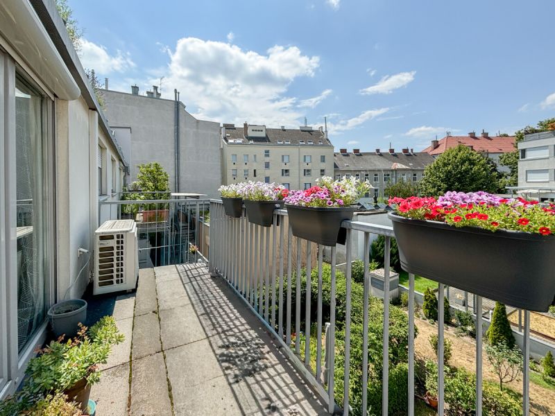 Exklusives Dachgeschossjuwel mit Balkon, Terrasse und Garagenplatz nahe Schubertpark /  / 1180&nbsp;Wien / Bild 4