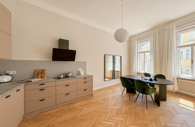 Elegante Altbauwohnung in der Gumpendorfer Straße / / 1060 Wien / Bild 3