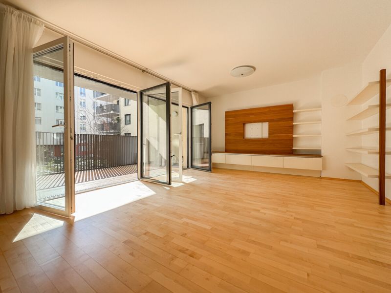 Exklusives 4-Zimmer Apartment mit s�dseitiger Freifl�che & PKW-Stellplatz N�he Mariahilferstra�e /  / 1070&nbsp;Wien / Bild 1