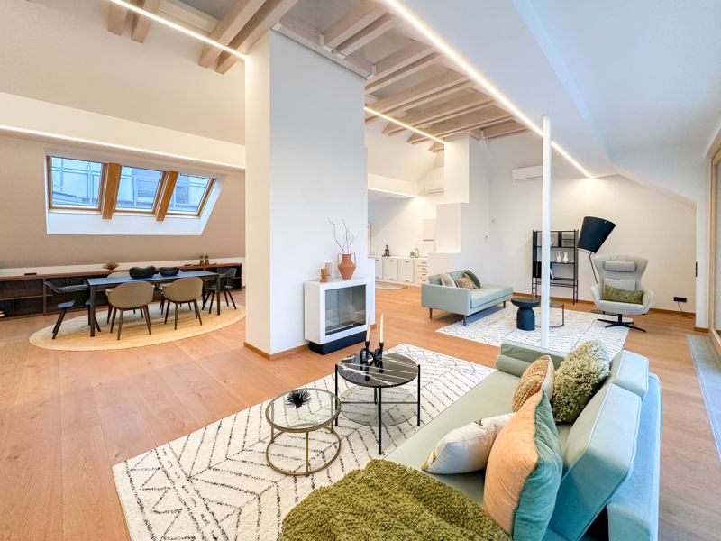 Elegante Dachgeschowohnung im Herzen des 14. Bezirks ? Exquisite Ausstattung und grozgige Flche /  / 1140 Wien / Bild 2