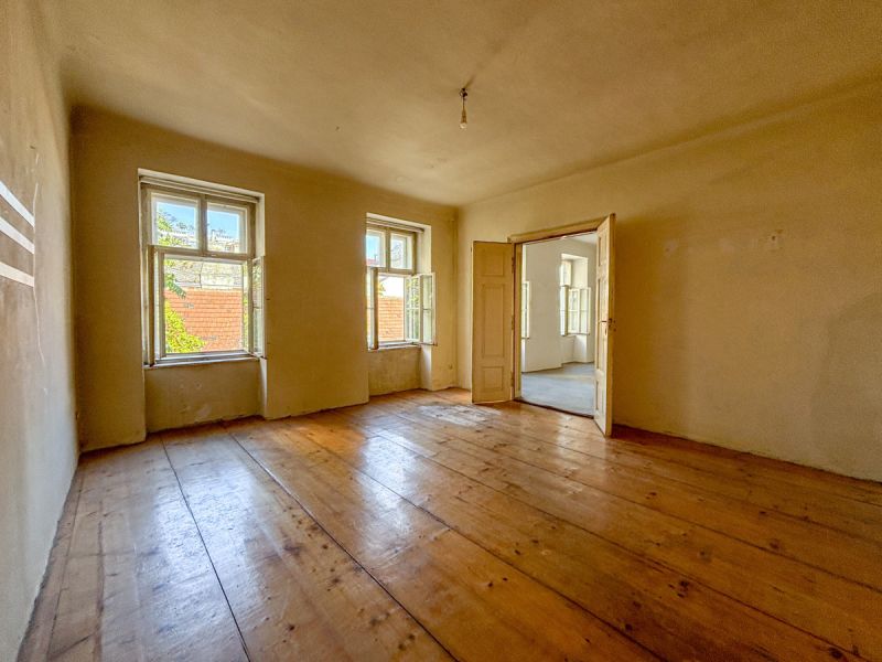 Zentrale Altbauwohnung in Biedermeierhaus nahe Rathaus und Parlament /  / 1080 Wien / Bild 3
