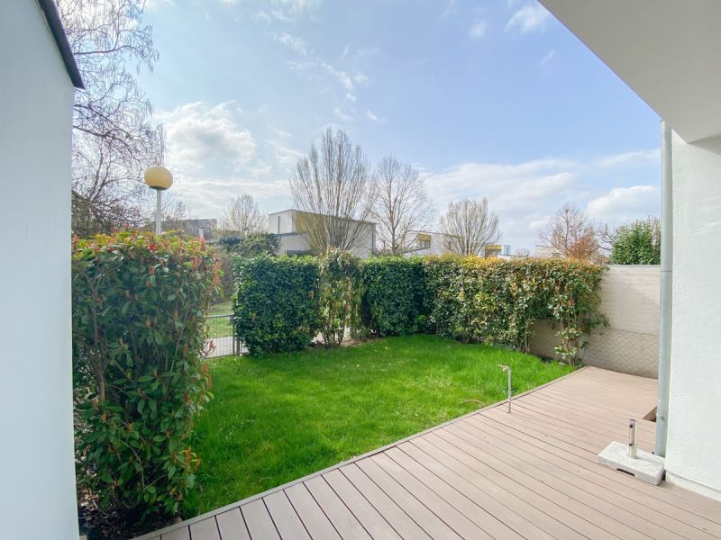 Schöne Wohnung in Grünruhelage mit Eigengarten