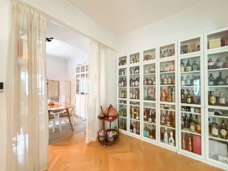 Wohnen im Herzen des 7. Bezirks ? Charmante Altbauwohnung in perfekter Lage /  / 1070 Wien / Bild 3