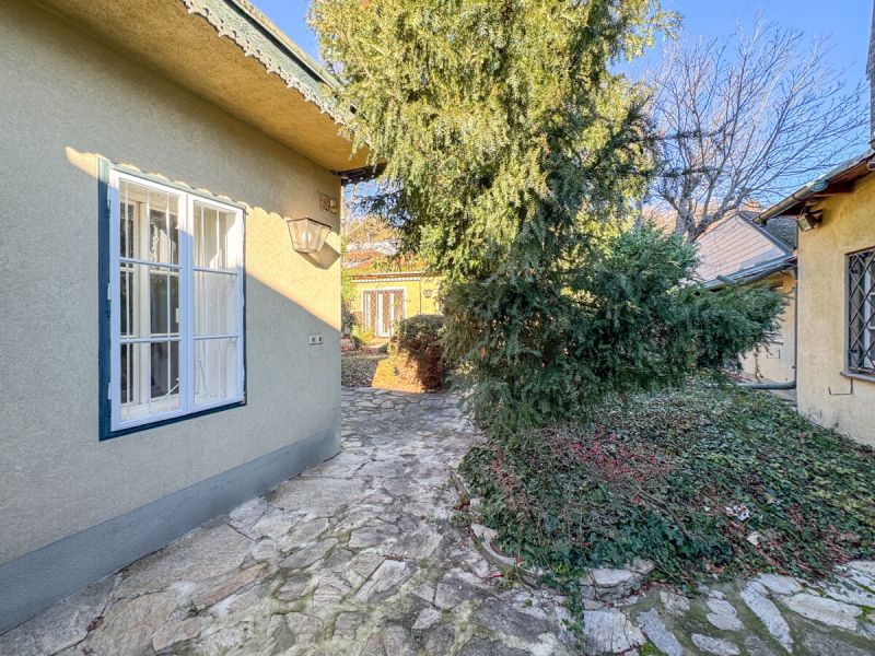 Charmantes Gebäudeensemble in guter Lage mit Potenzial / / 1190 Wien / Bild 4