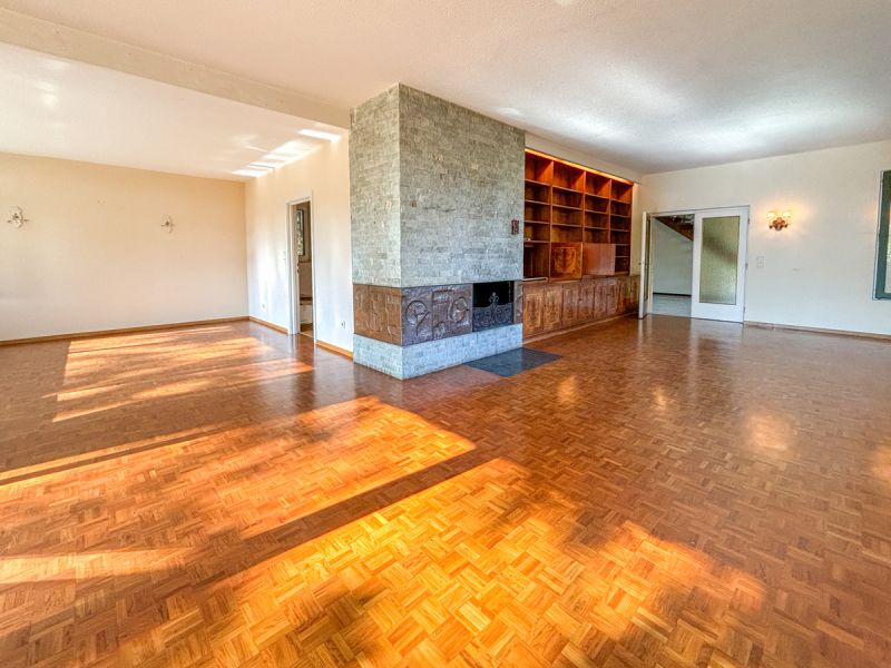 Exklusive Bauhaus-Villa mit Parkgarten & Pool am Waldrand /  / 2340 Mdling / Bild 5