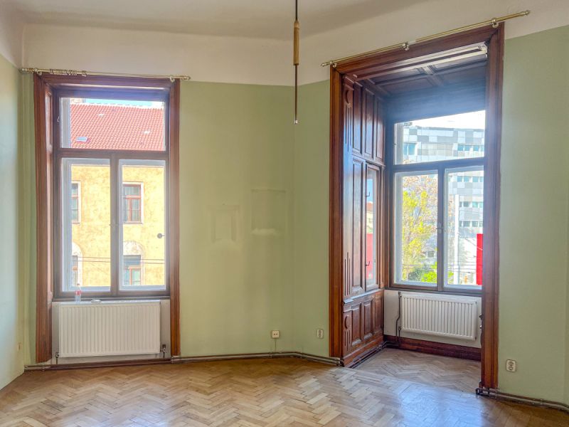 Helle Altbauwohnung mit Erkerzimmer im 18. Bezirk - Renovierungsbedarf mit Potenzial /  / 1180 Wien / Bild 9
