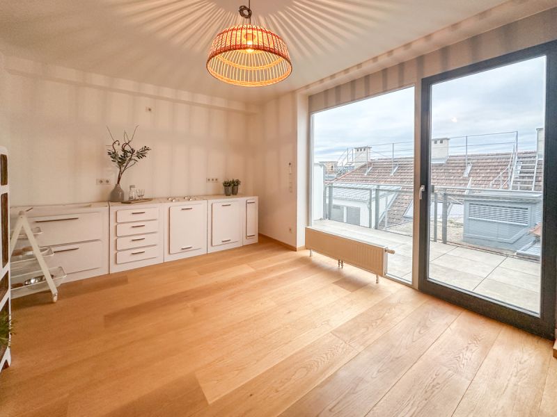 Exquisite Dachgeschosswohnung mit Terrasse und Rundumblick in Alt-Penzing /  / 1140 Wien / Bild 6