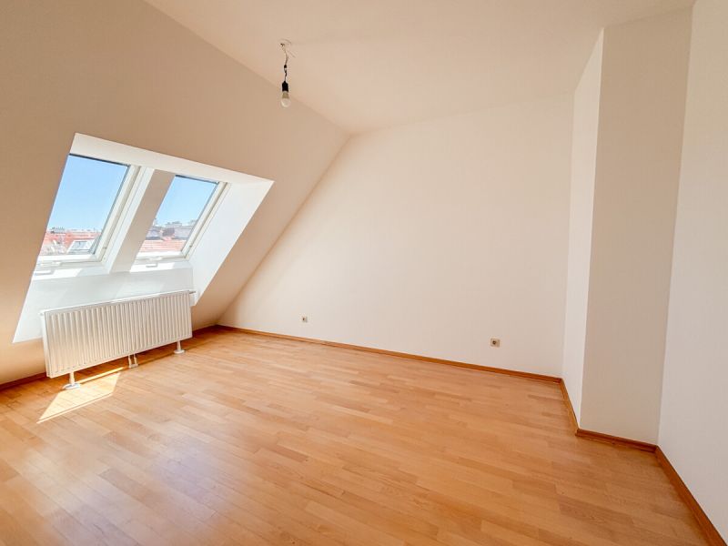 Helle Dachgeschosswohnung mit 3 Schlafzimmern, Kamin & Dachterrasse /  / 1050&nbsp;Wien / Bild 6