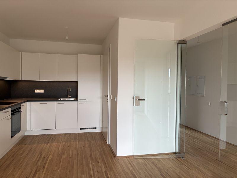 vi�no - FAMILIENTRAUM: 4 Zimmer mit 24m�-Innenhof-LOGGIA ab 11/26 >3 Monate mietfrei bis Ende 2026 /  / 2331&nbsp;V�sendorf / Bild 1
