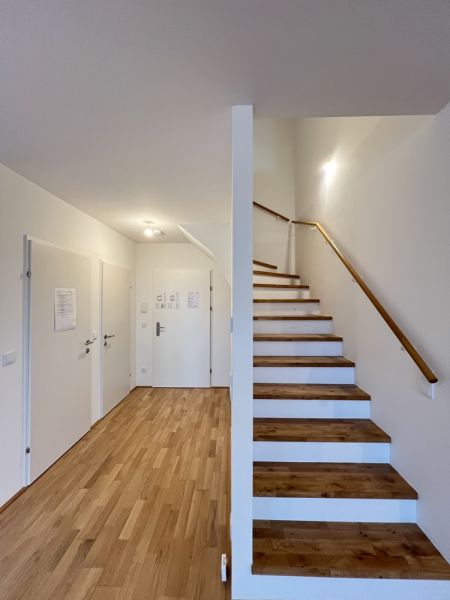 Dachgeschoss 3 Zimmer mit Dachgarten, klimatisiert - provisionsfrei + Jahreskarte Wr. Linien /  / 1100 Wien / Bild 6