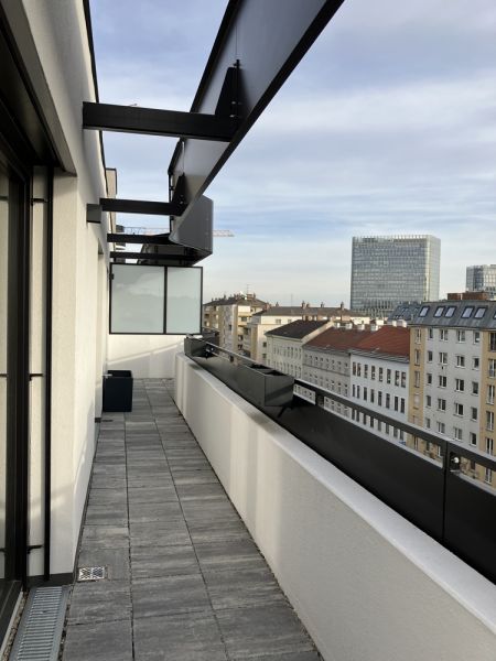 DACHGESCHOSS mit 43m Terrasse und drei Ausrichtungen als Neubau-Erstbezug - provisionsfrei /  / 1100 Wien / Bild 3