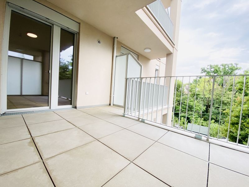 EXKLUSIVES WOHNEN IN OBER DÖBLING - Südseitige 2-Zimmer Wohnung mit großer Freifläche / / 1190 Wien / Bild 1