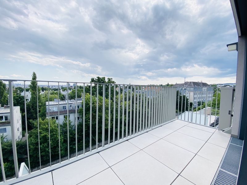 EXKLUSIVE DACHGESCHOSSWOHNUNG MIT BLICK �BER WIEN - Wohnen in bester Wohnlage /  / 1190&nbsp;Wien / Bild 7