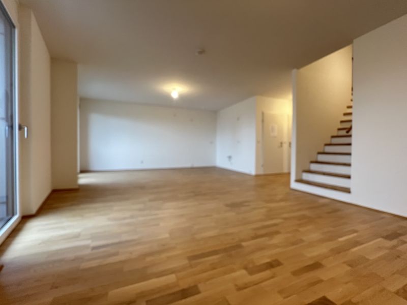 Dachgeschoss 3 Zimmer mit Dachgarten, klimatisiert - provisionsfrei + Jahreskarte Wr. Linien /  / 1100 Wien / Bild 0