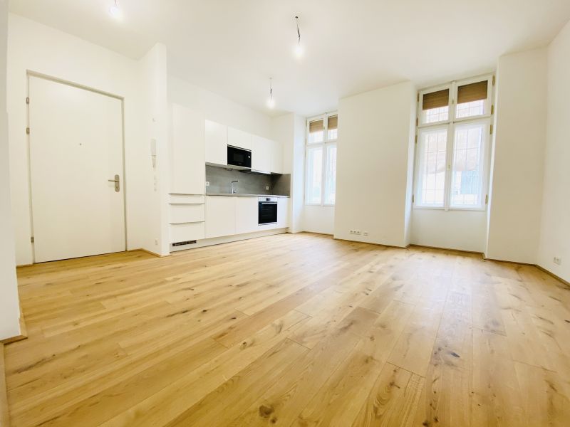 Erstbezug nach Sanierung - charmanter Altbau
Arbeiten&Wohnen