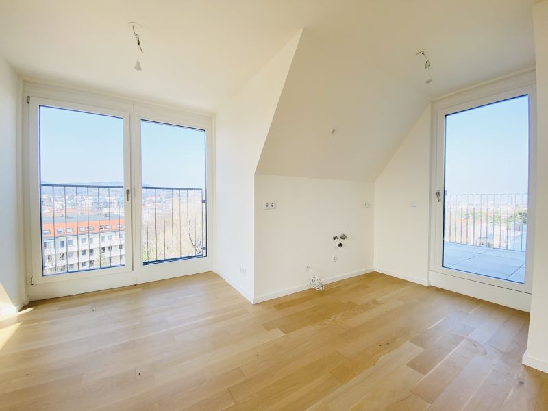 EXKLUSIVES WOHNEN IN OBERD�BLING - Dachgeschosswohnung mit wundersch�nem Ausblick