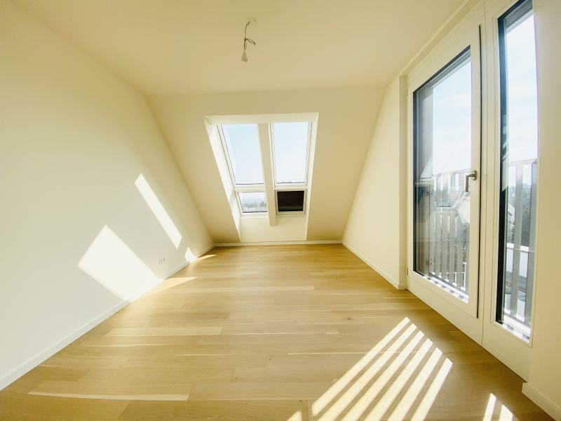 EXKLUSIVES WOHNEN IN OBERD�BLING - Dachgeschosswohnung mit wundersch�nem Ausblick /  / 1190&nbsp;Wien / Bild 3