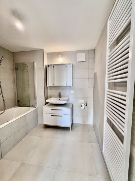 ERSTBEZUG: Traumhafte 2-Zimmer-Wohnung mit KÜCHE und BALKON im 3. OG, nur 5min. bis Obere Alte Donau / / 1210 Wien / Bild 7